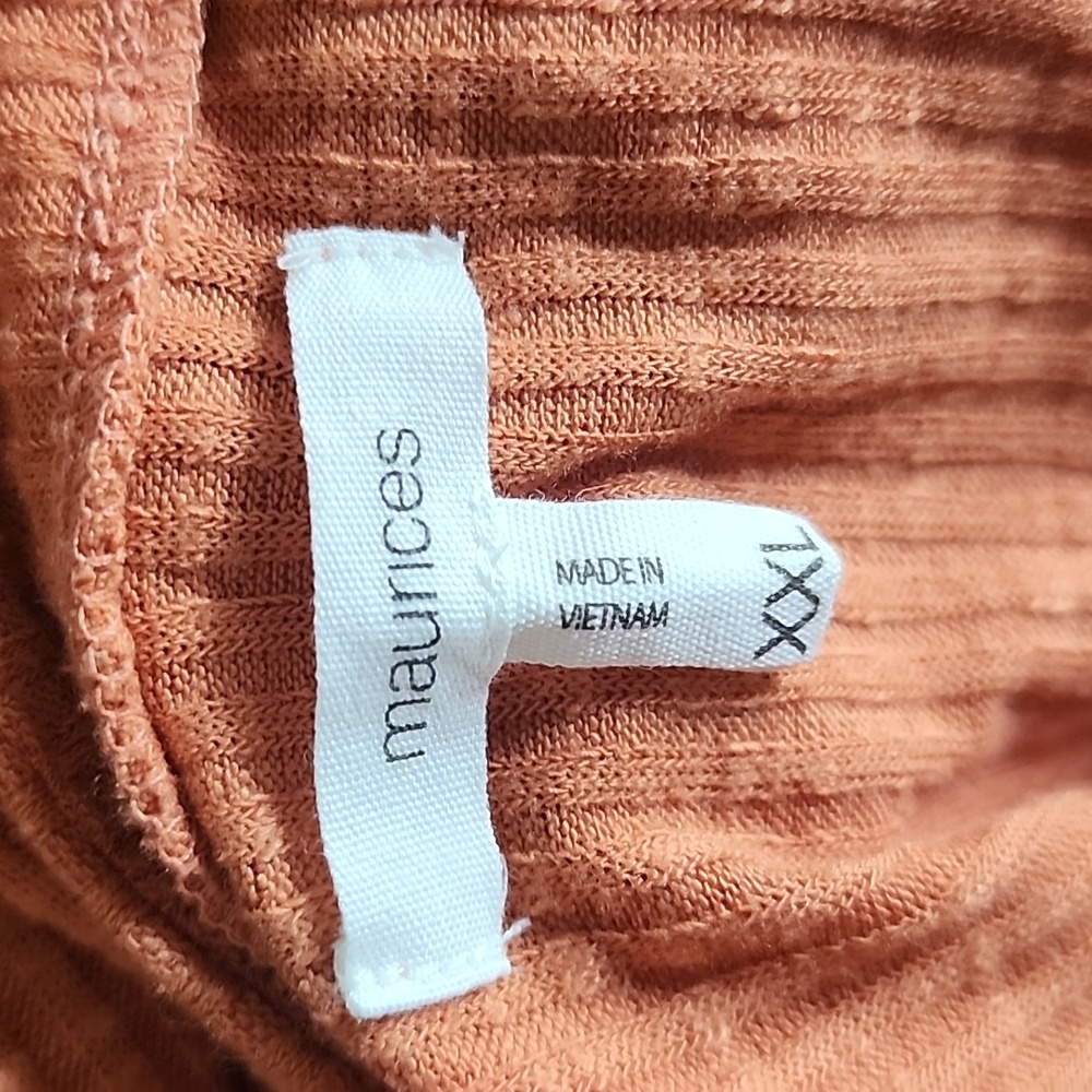 Maurices Heartland Henley Striped Cuff V-neck Tee - Picture 7 of 8